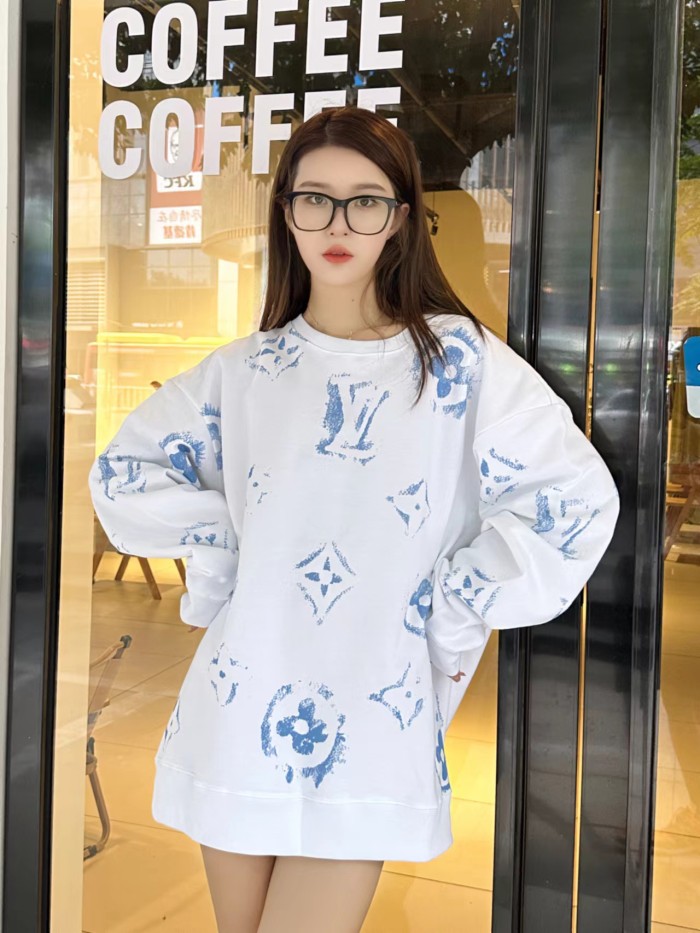 Clothes LOUIS VUITTON 860