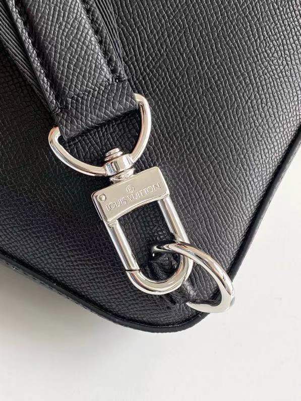 Handbag Louis Vuitton 33