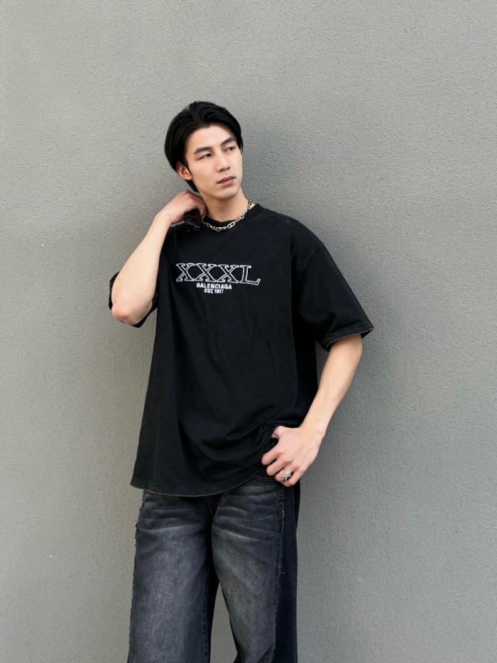 Clothes Balenciaga 601