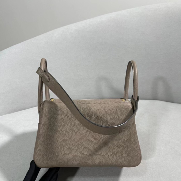 Handbags Hermes Lindy size:26 cm