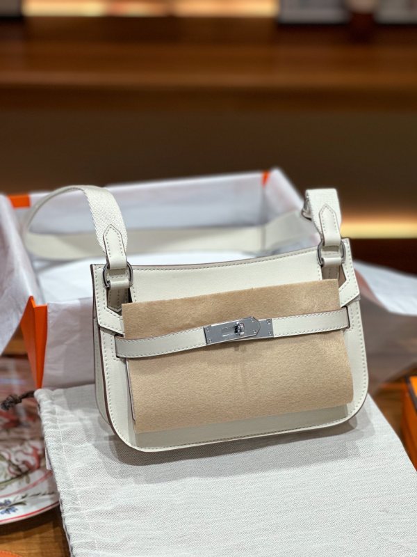 Handbags Hermes Jypsiere size:23-17-5 cm