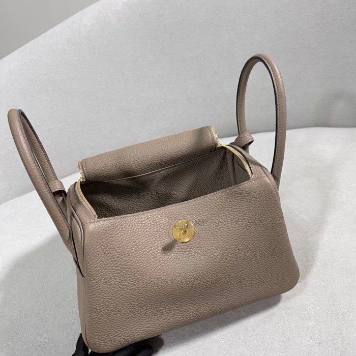 Handbags Hermes Lindy size:26 cm