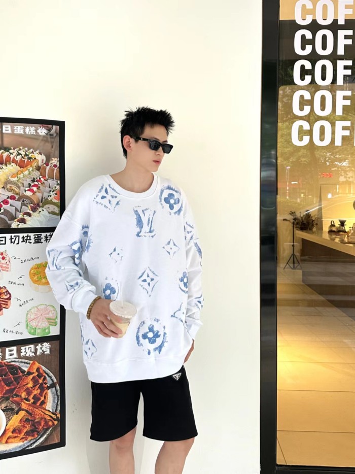 Clothes LOUIS VUITTON 860