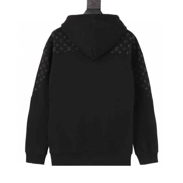 Clothes LOUIS VUITTON 867