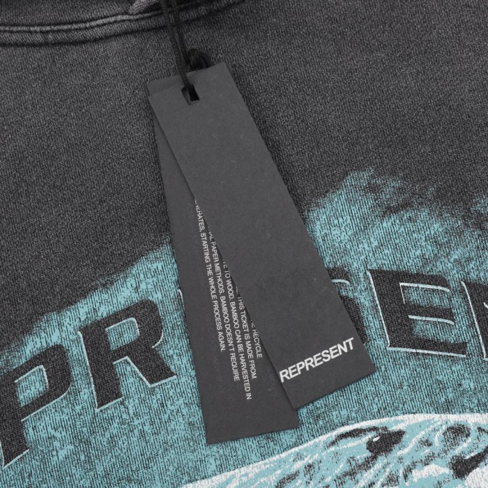 Clothes Represent 33