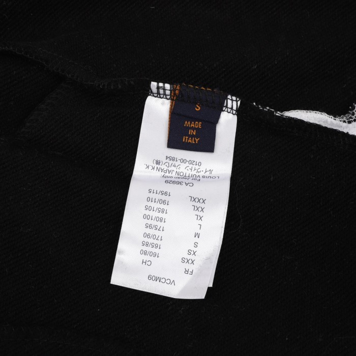 Clothes LOUIS VUITTON 868