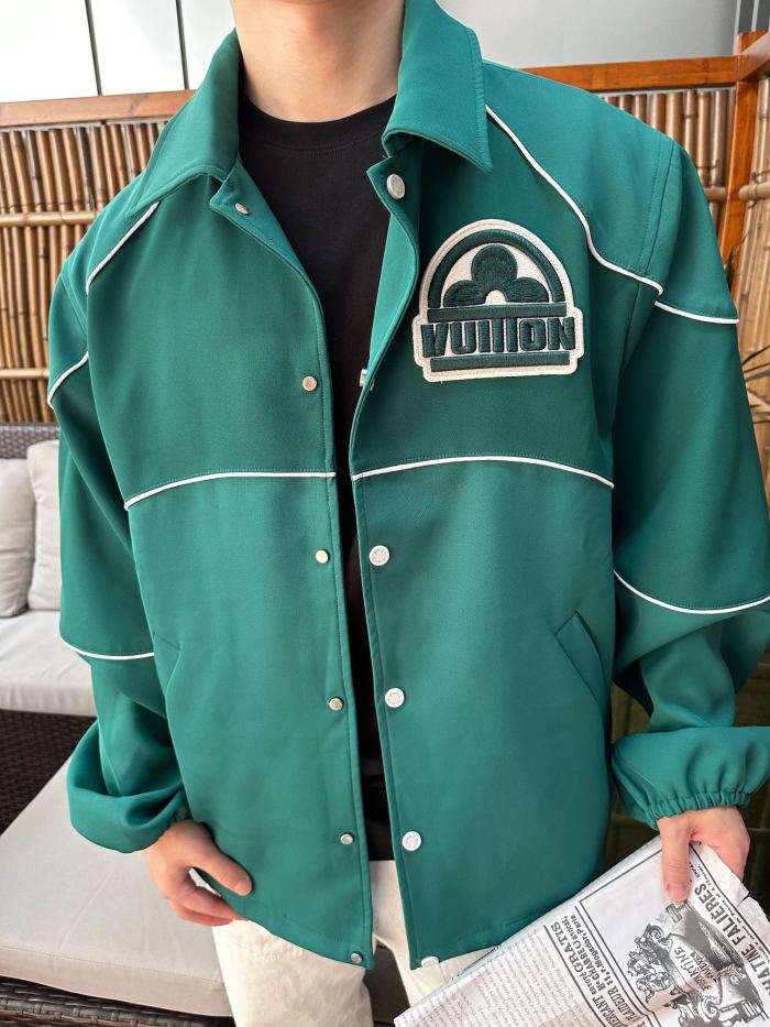 Clothes LOUIS VUITTON 866