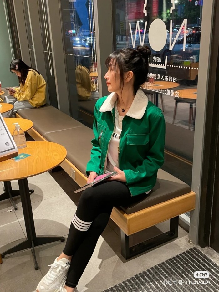 Clothes LOUIS VUITTON 862