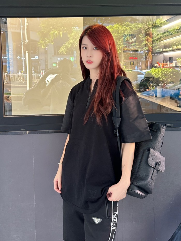 Clothes LOUIS VUITTON 863