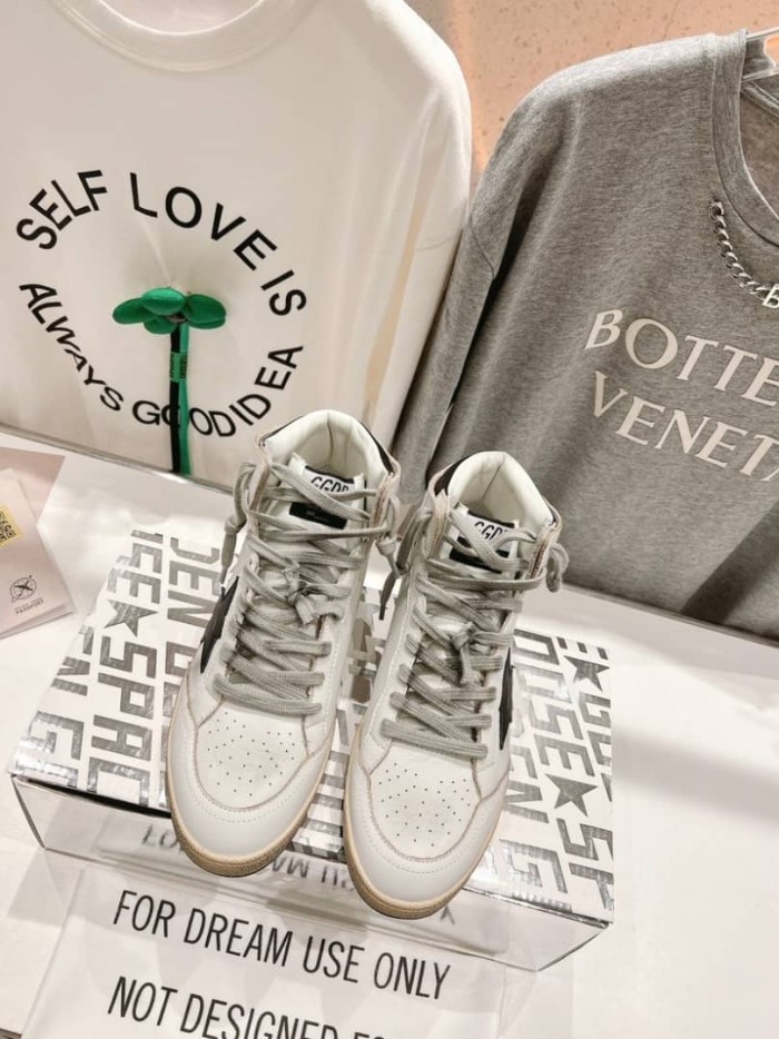 Golden Goose Sky-Star Leather White Black