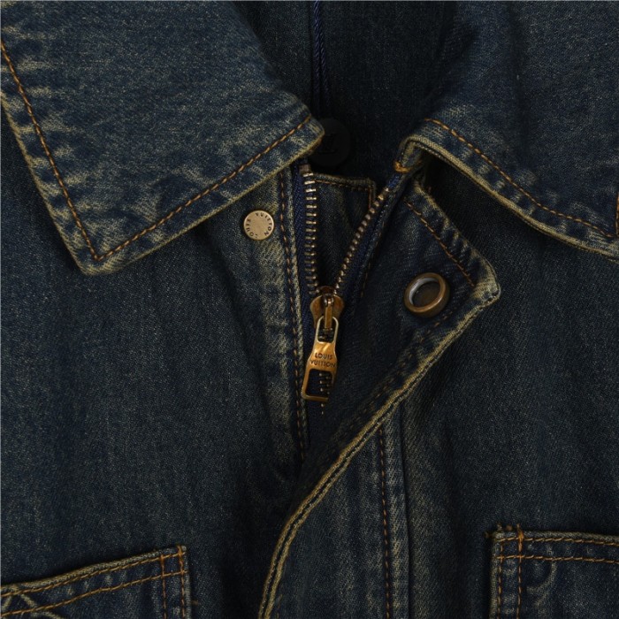 Clothes LOUIS VUITTON 870