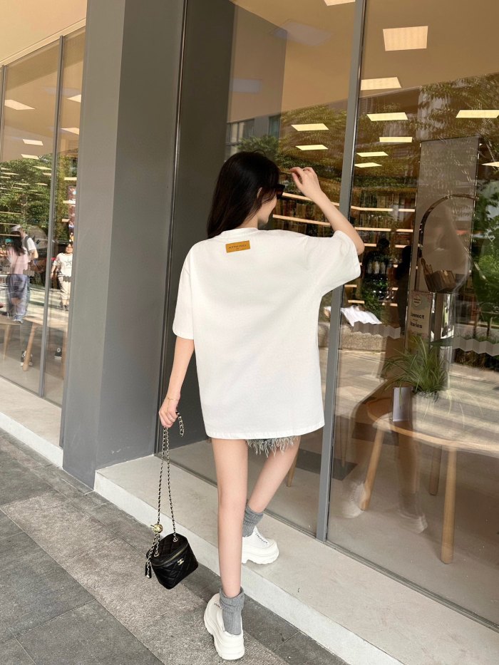 Clothes LOUIS VUITTON 875