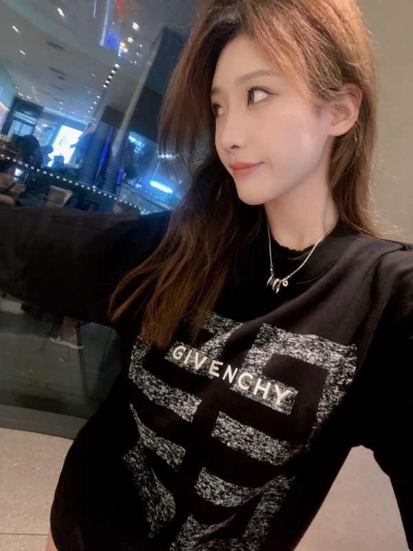 Clothes Givenchy 227