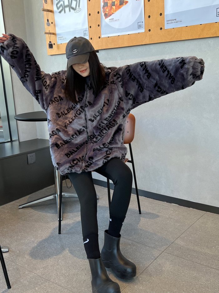 Clothes Balenciaga 618