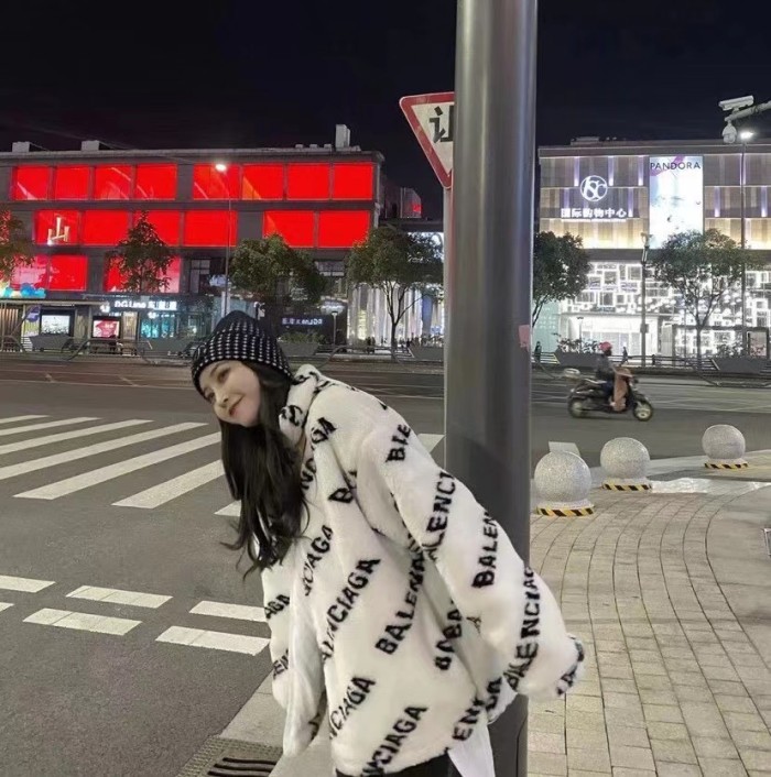 Clothes Balenciaga 619