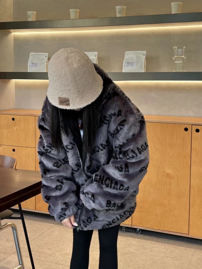 Clothes Balenciaga 618