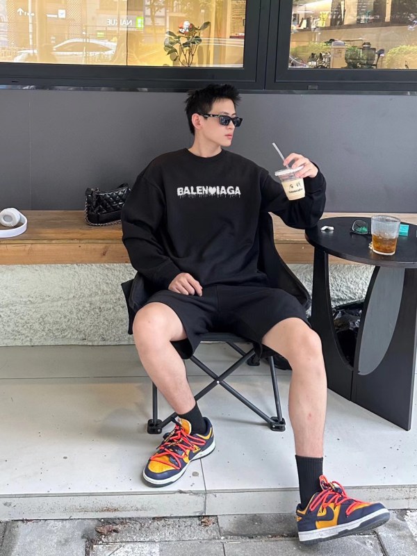 Clothes Balenciaga 608