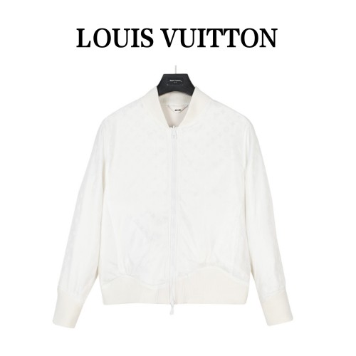Clothes LOUIS VUITTON 879