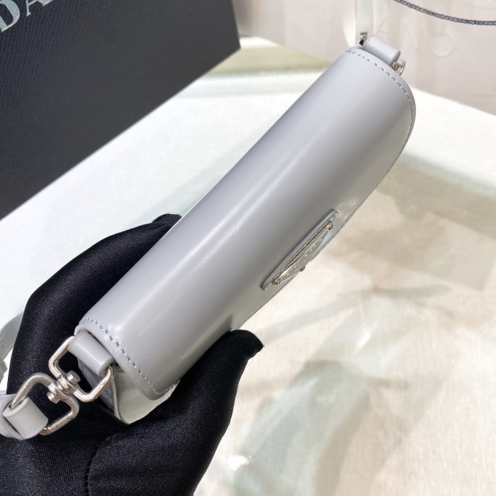 handbags prada 1BH188 zise：17*14.5*7cm