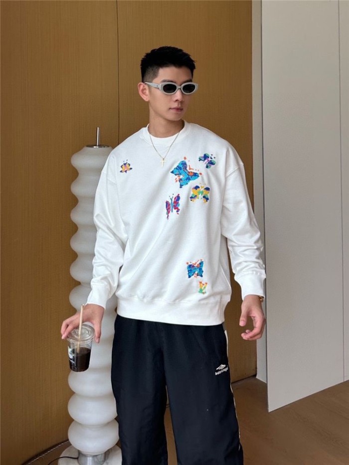 Clothes LOUIS VUITTON 890