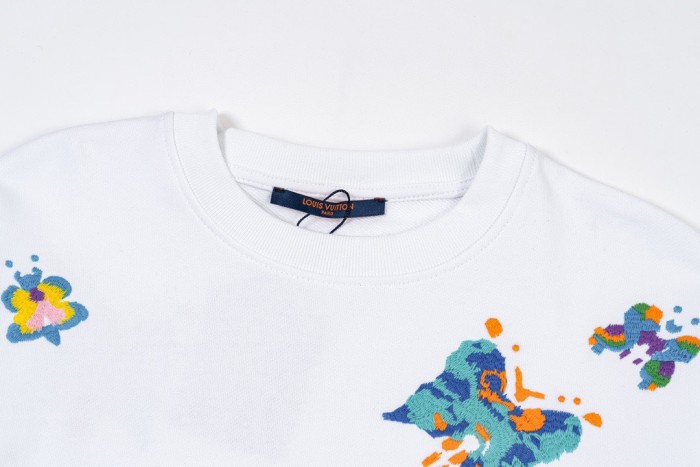 Clothes LOUIS VUITTON 890