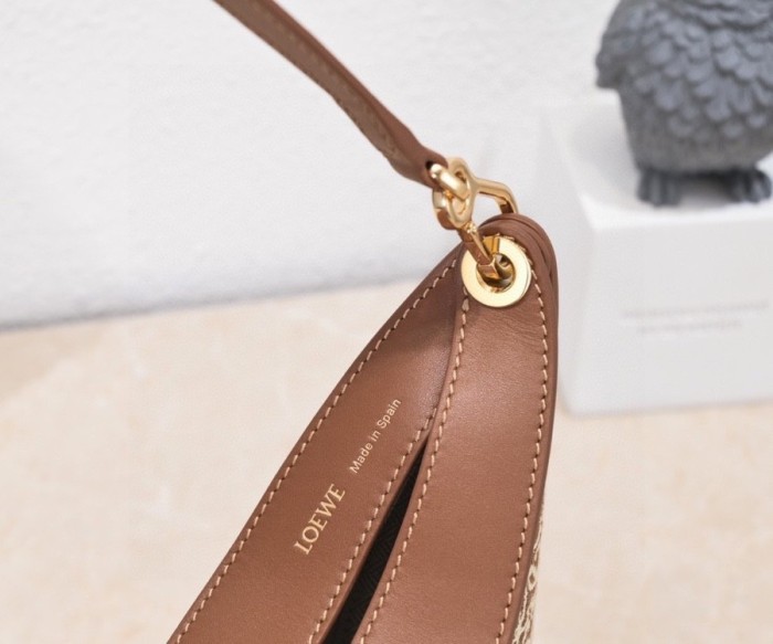 handbags LOEWE 8891# SIZE:29*27*8CM