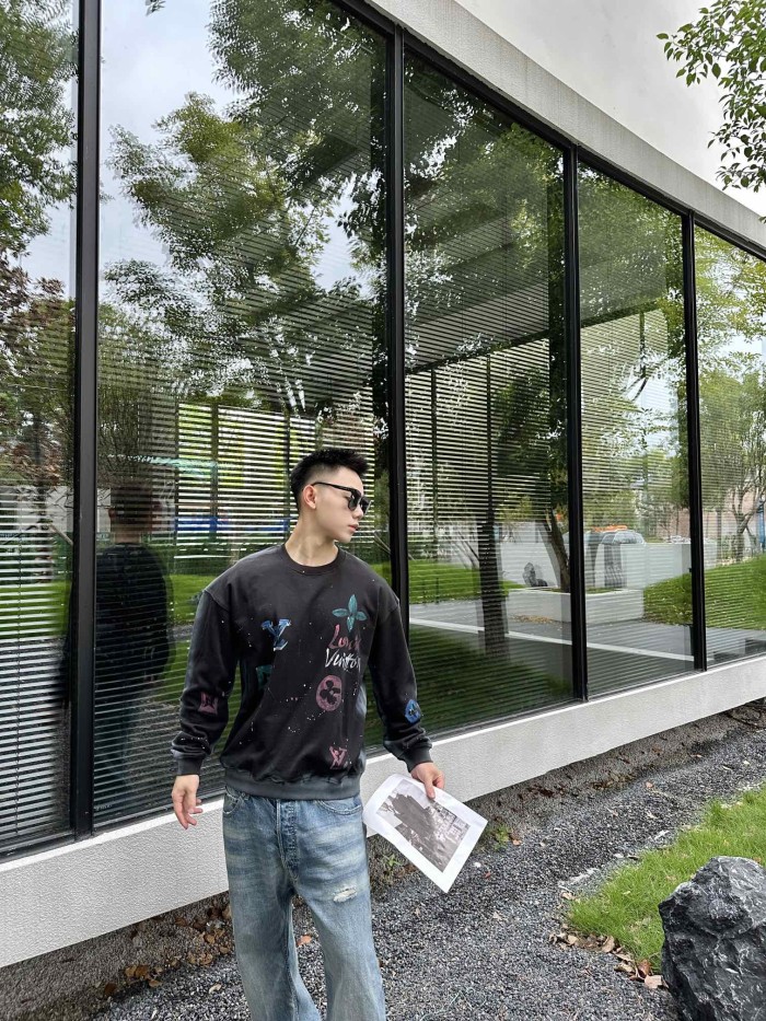 Clothes LOUIS VUITTON 880