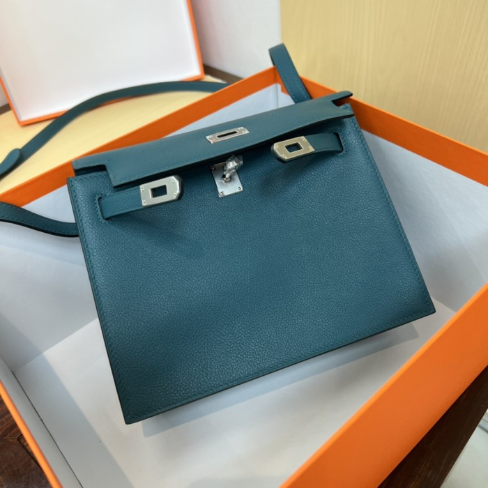 Handbags Hermes Kelly danse size:22 cm