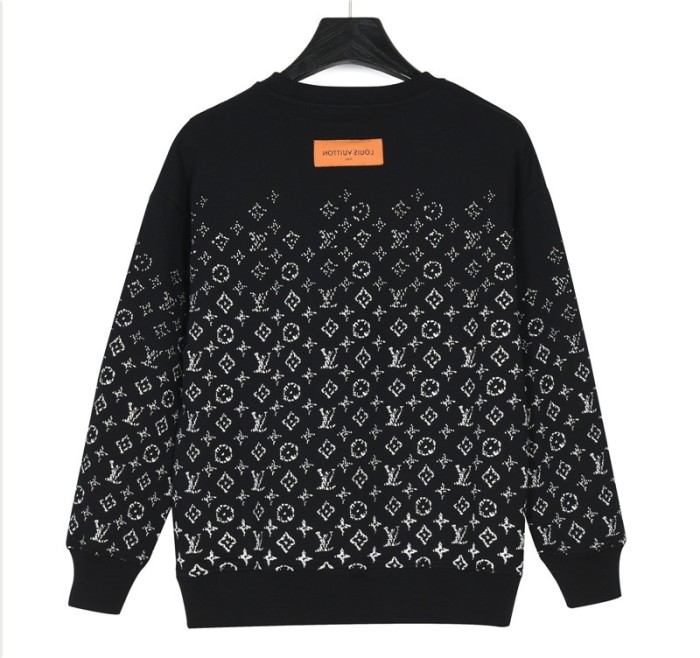 Clothes LOUIS VUITTON 887