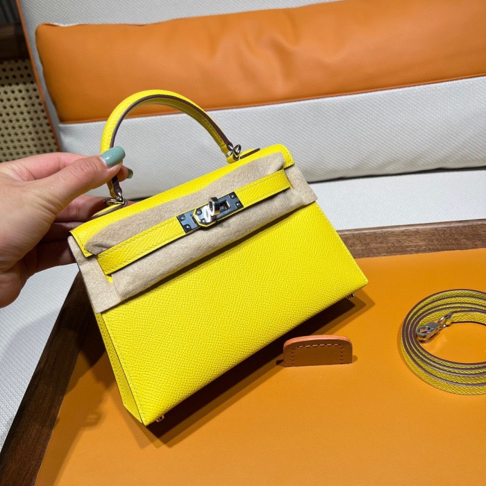 Handbags Hermes mini kelly size:19 cm