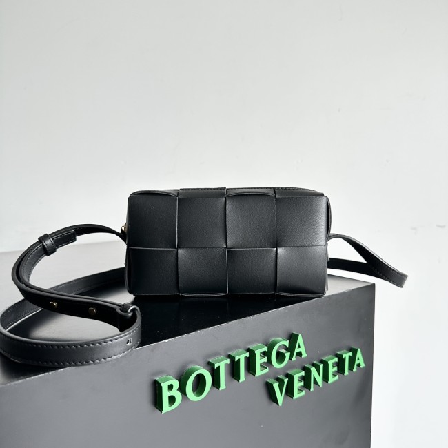 handbags Bottega Veneta 755031 size:18*9*3.5cm