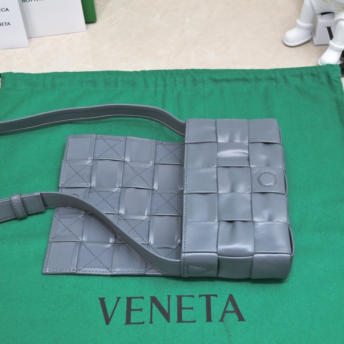handbags Bottega Veneta 7587# size:17.5*10.5*3cm