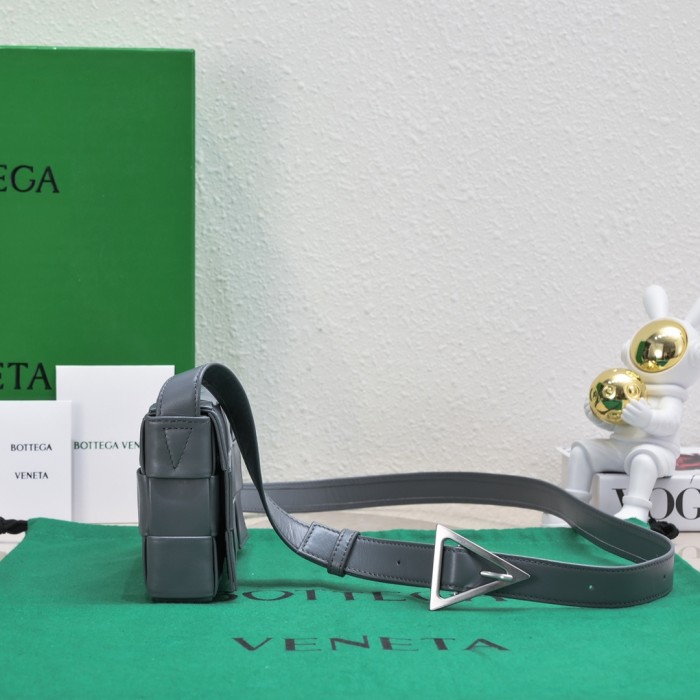 handbags Bottega Veneta 7587# size:17.5*10.5*3cm