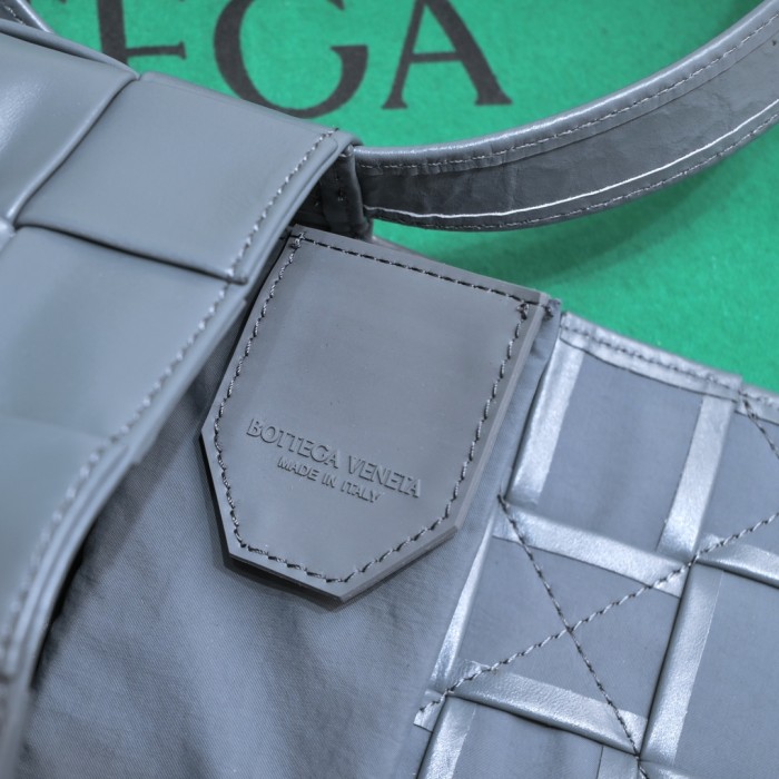 handbags Bottega Veneta 7587# size:17.5*10.5*3cm