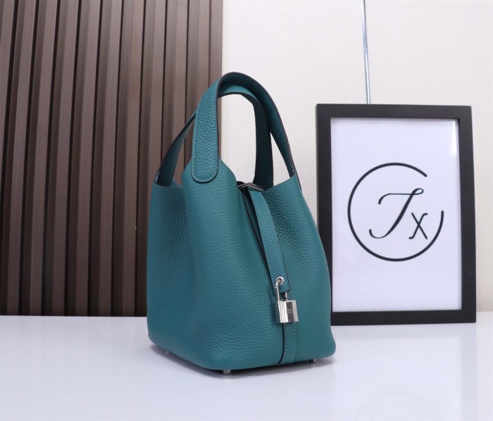 Handbags Hermes Picotin size:18/22 cm