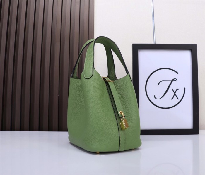Handbags Hermes Picotin size:18/22 cm