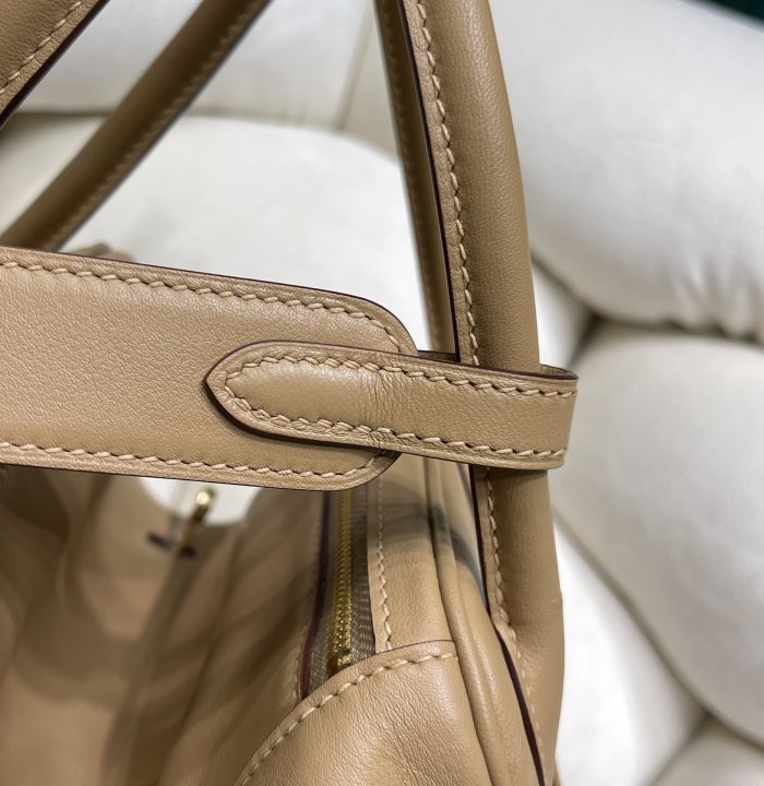 Handbags Hermes Lindy size:26 cm