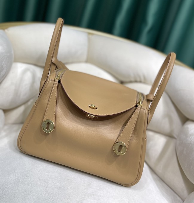 Handbags Hermes Lindy size:26 cm