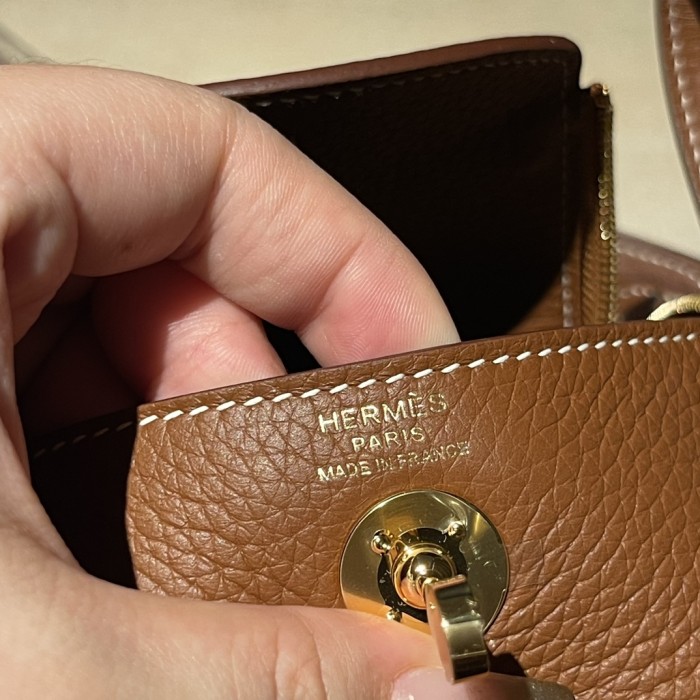 Handbags Hermes Mini Lindy size:18 cm