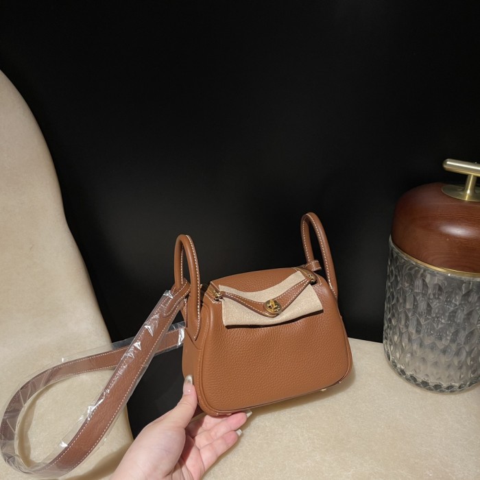 Handbags Hermes Mini Lindy size:18 cm