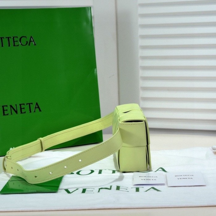 handbags Bottega Veneta 6815# size:17.5*9.5*5cm