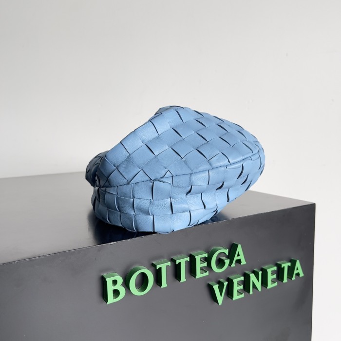 handbags Bottega Veneta The pouch size:22*12*7