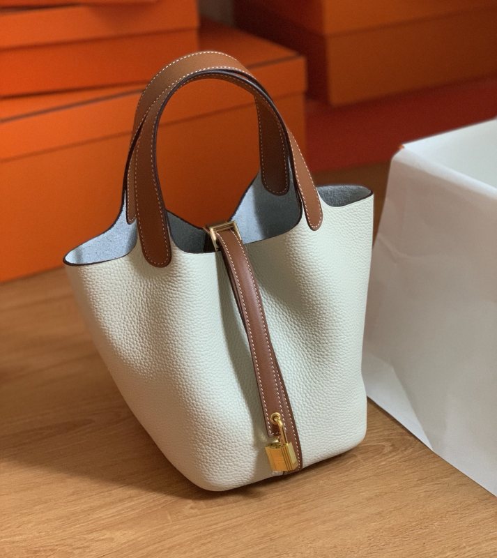 Handbags Hermes Picotin size:18 cm
