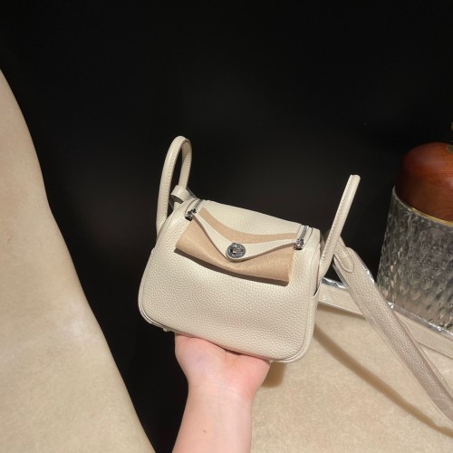 Handbags Hermes Mini Lindy size:18 cm
