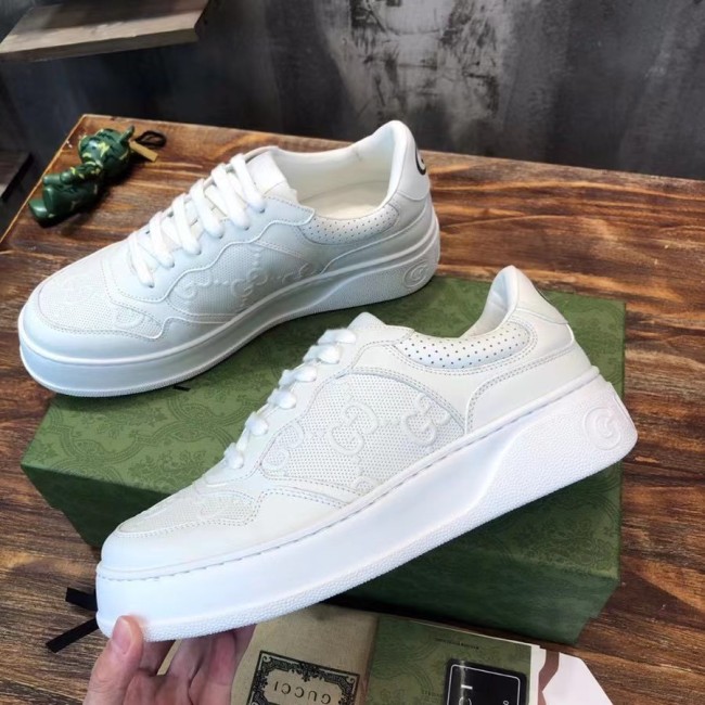 Gucci LACE-UP SNEAKER  white