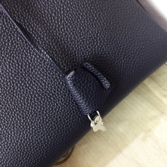 Handbags Hermes H Victoria