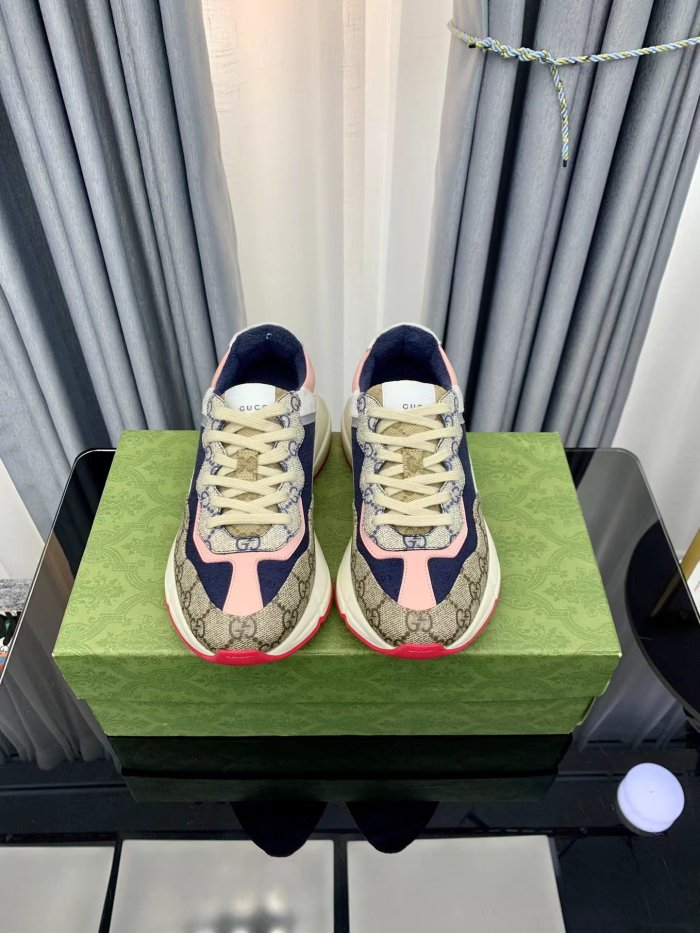 Gucci LACE-UP SNEAKER pink