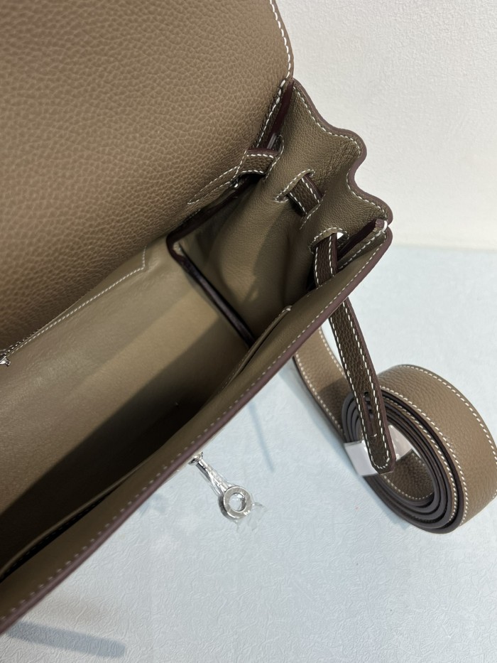 Handbags Hermes to go