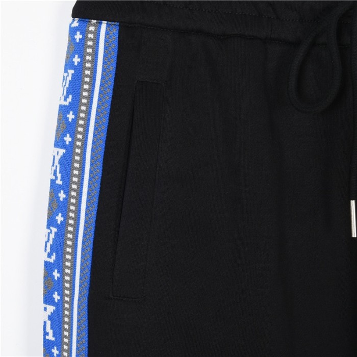 Clothes LOUIS VUITTON 892