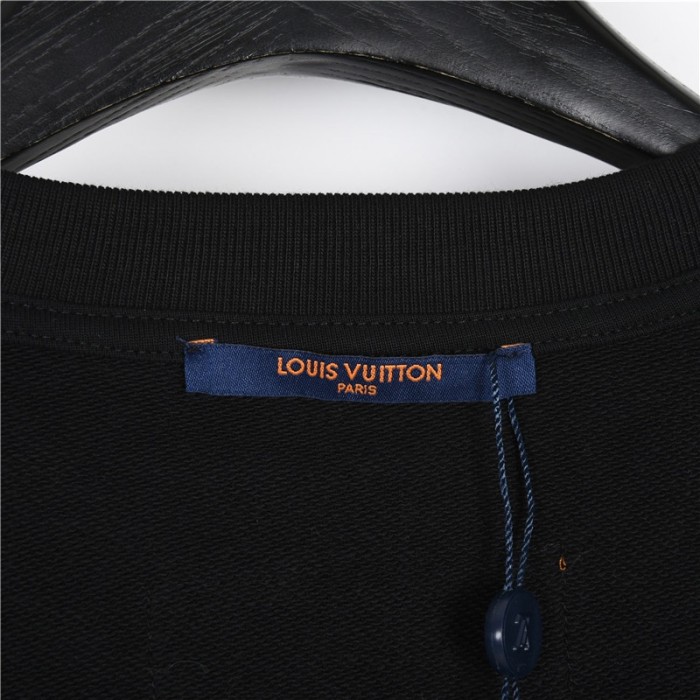 Clothes LOUIS VUITTON 893